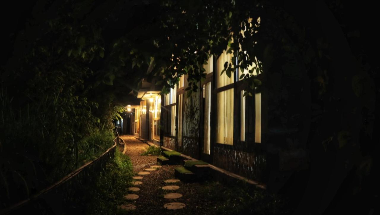 Arayam Bhimtal Hotell Bhowali Exteriör bild